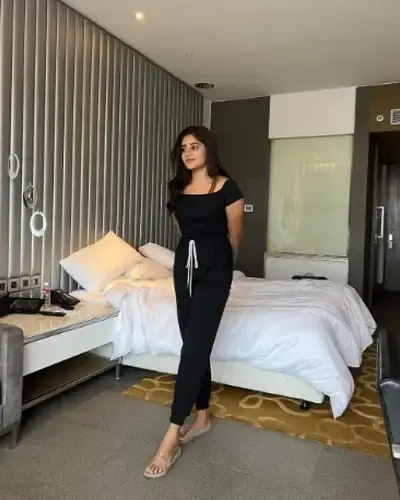 Call Girls Vyara Cash On Delivery