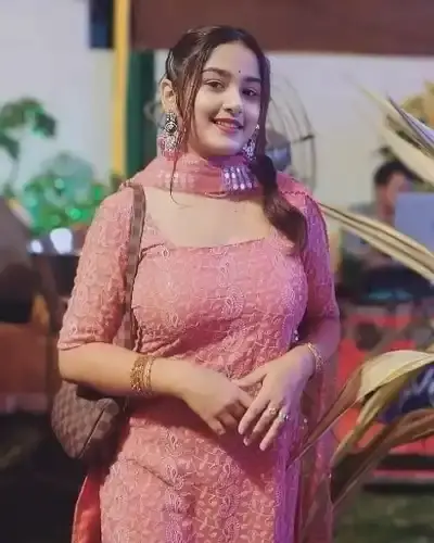 Call Girls Vyara Cash On Delivery